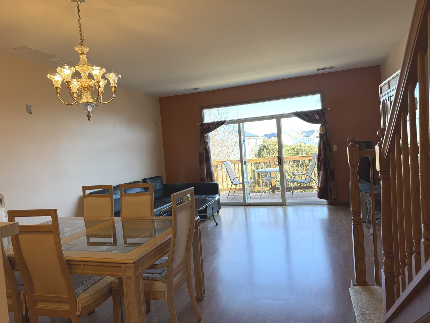 864 GENESEE Drive, Naperville, IL 60563