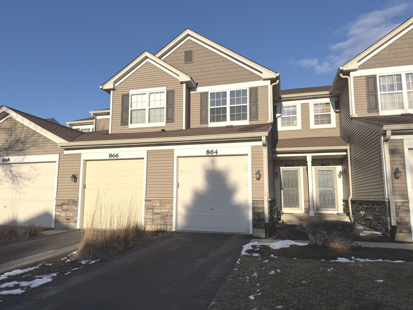 864 GENESEE Drive #864, Naperville, IL 60563