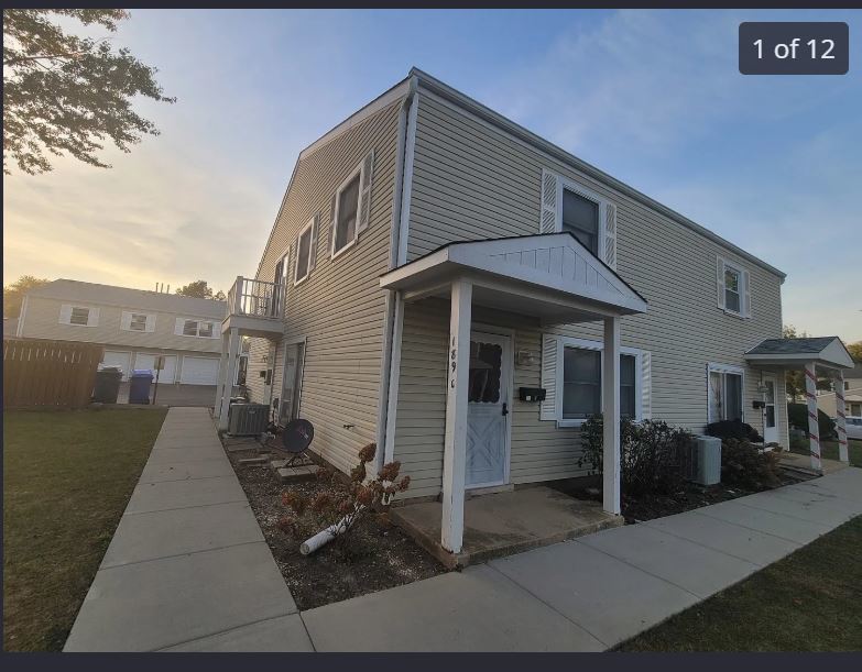 189 Robert Court #C, Bartlett, IL 60103