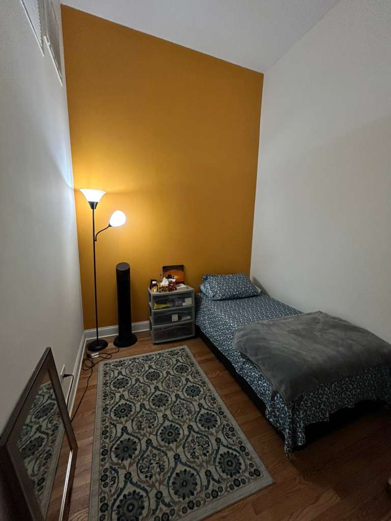 1224 W Van Buren Street #615, Chicago, IL 60607