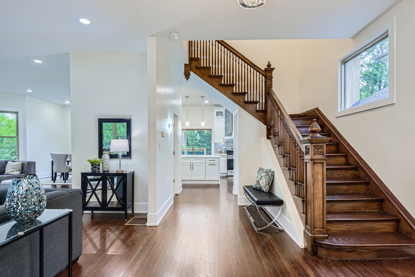 9556 S Winchester Avenue, Chicago, IL 60643