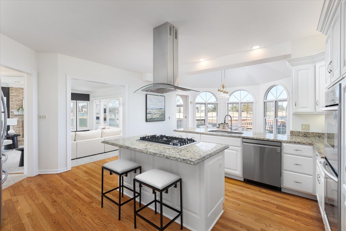 Naperville, IL 60564