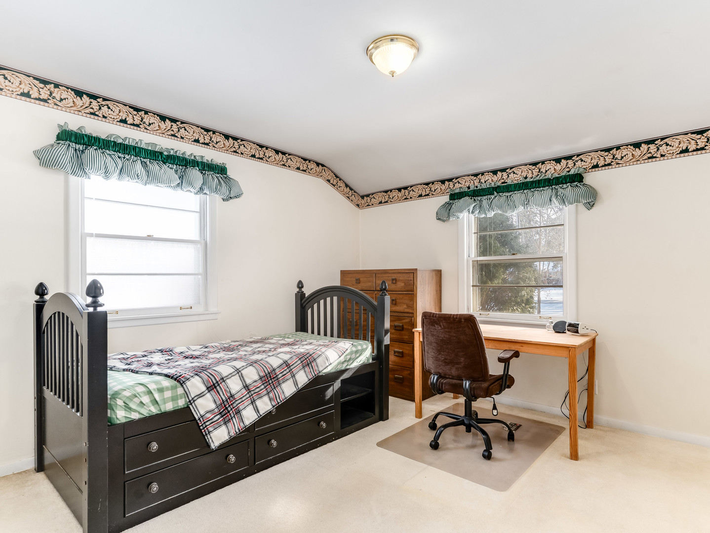 178 Brookhill Road, Libertyville, IL 60048