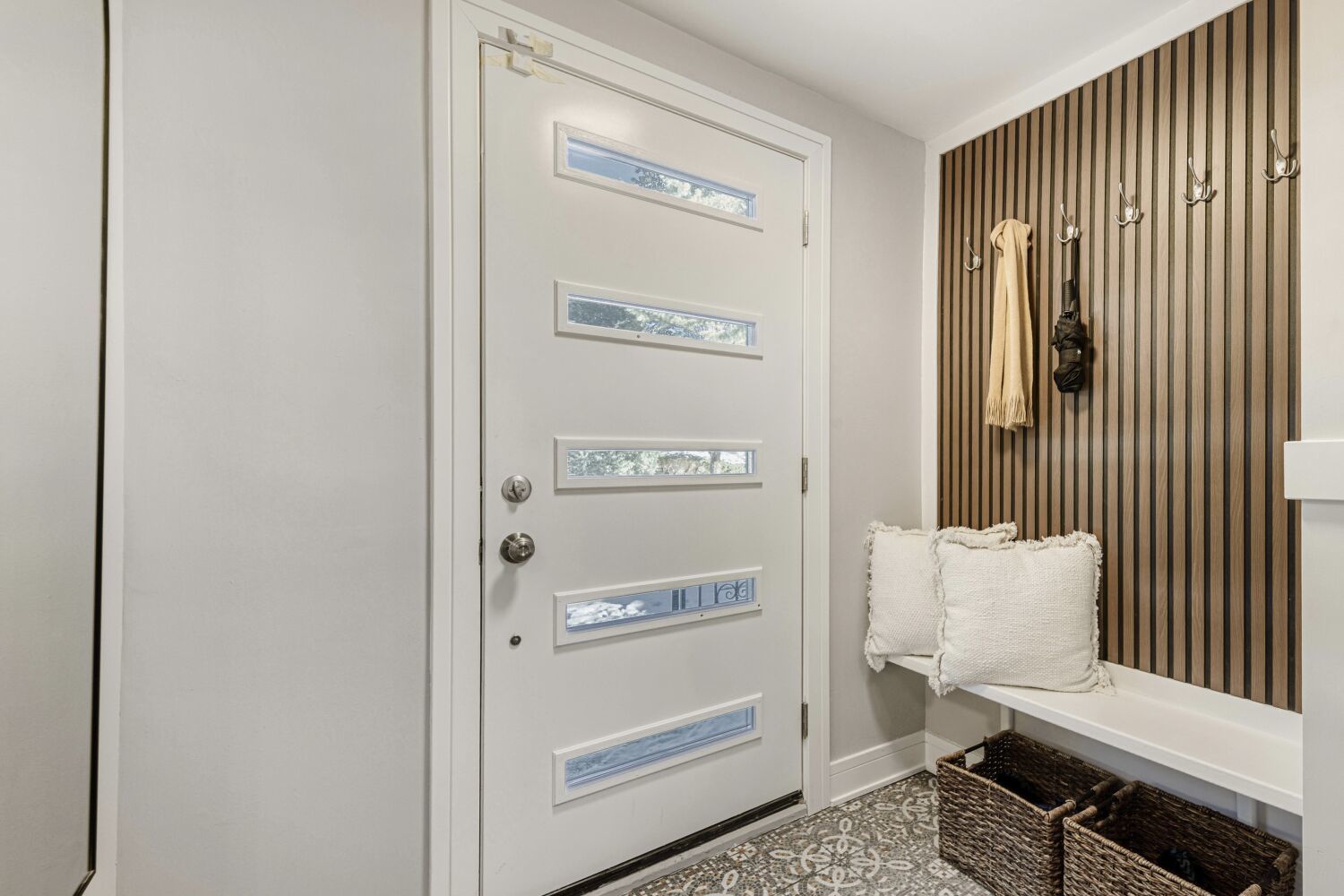 9001 S Claremont Avenue, Chicago, IL 60643