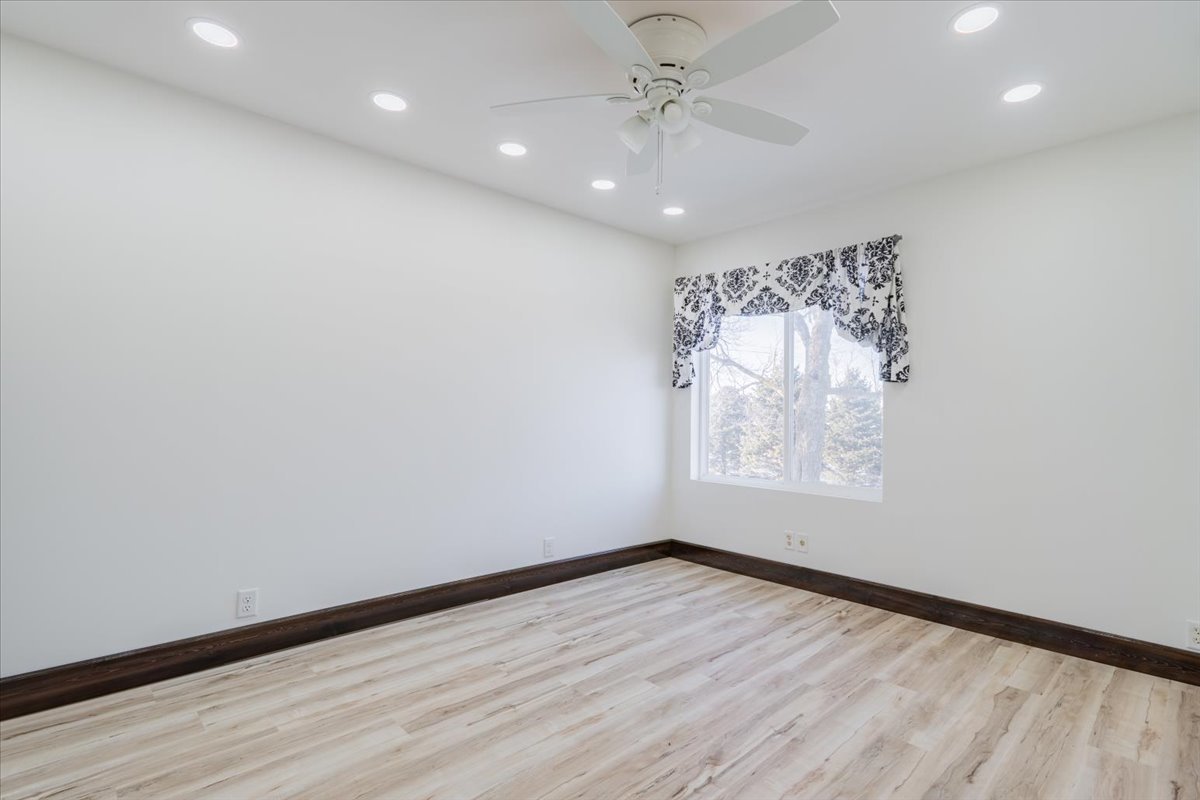 10788 N 1000 East Road, Chenoa, IL 61726