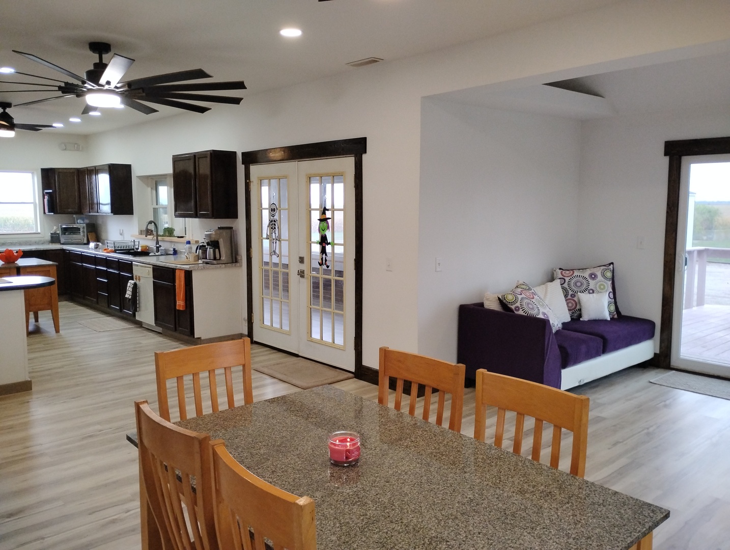 10788 N 1000 East Road, Chenoa, IL 61726