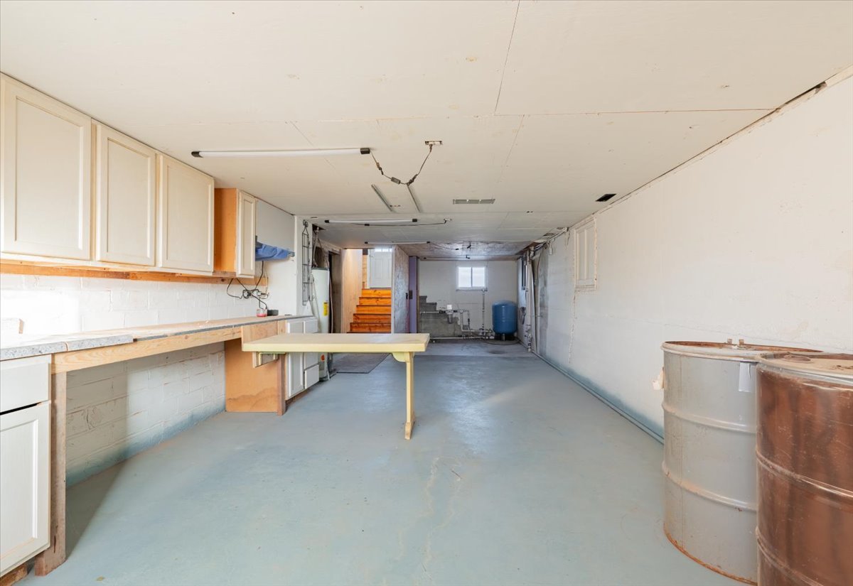 10788 N 1000 East Road, Chenoa, IL 61726