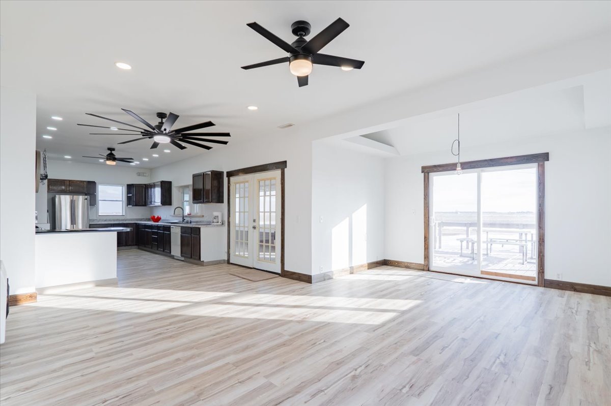 10788 N 1000 East Road, Chenoa, IL 61726