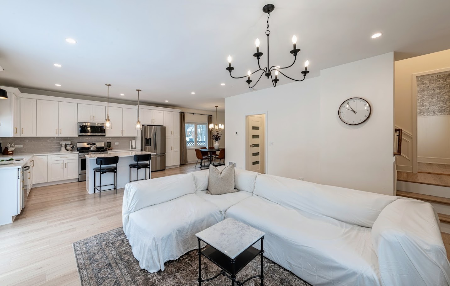 145 N Elmwood Avenue, Wood Dale, IL 60191