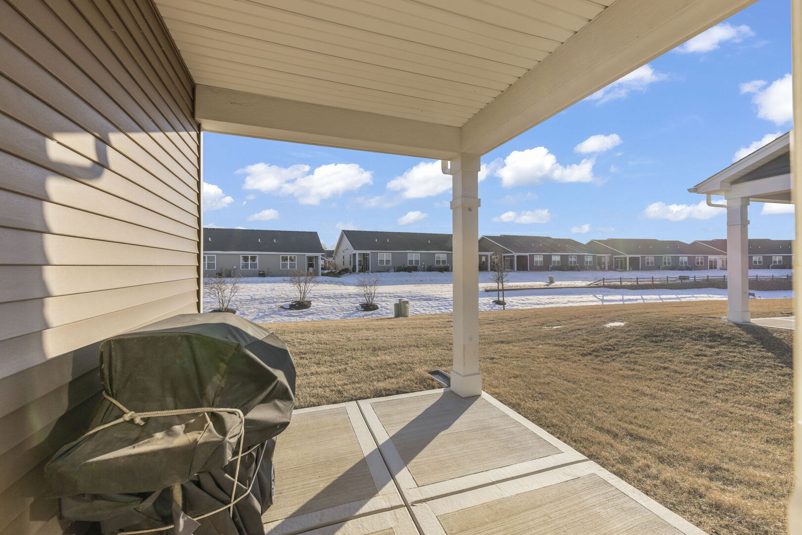 906 Homerton Boulevard, North Aurora, IL 60542