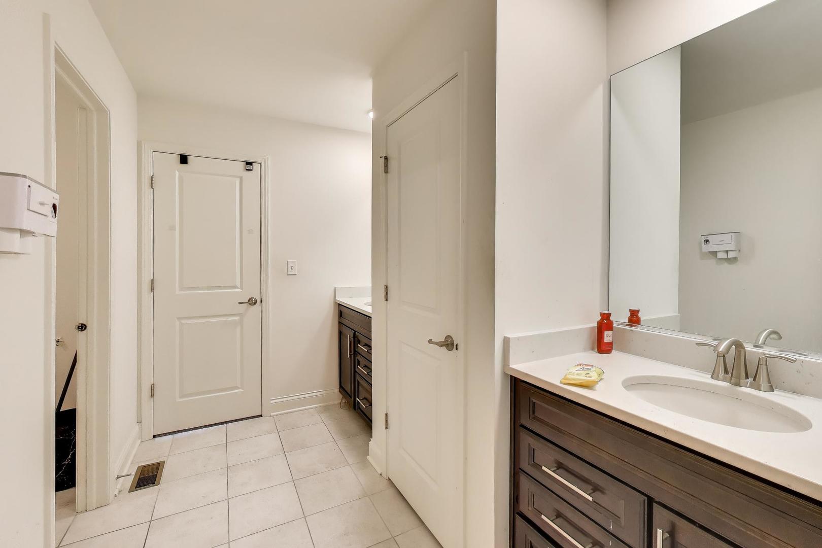 16155 S Lake View Road, Plainfield, IL 60586