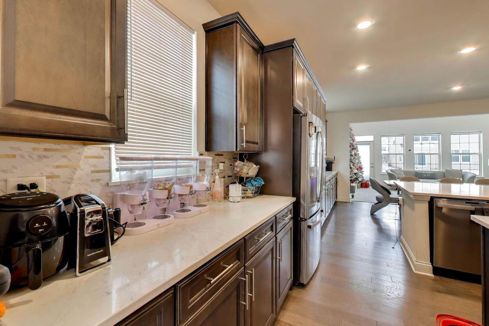 16155 S Lake View Road, Plainfield, IL 60586