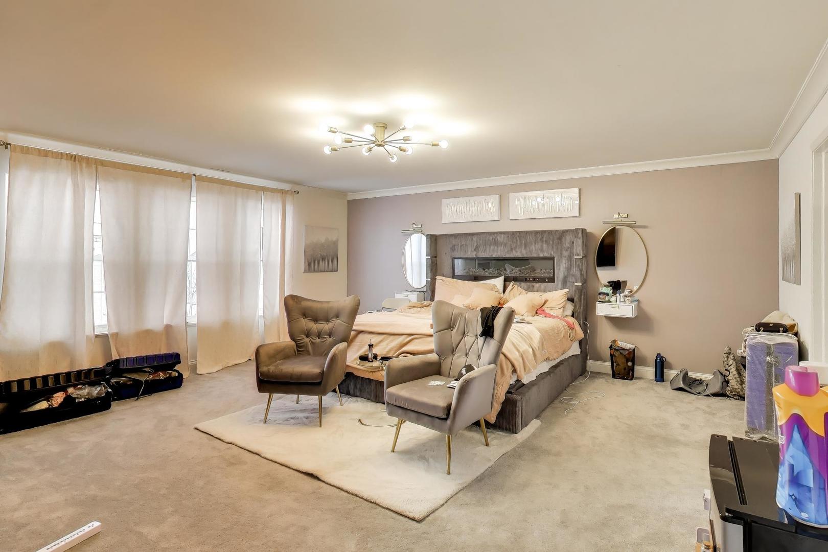 16155 S Lake View Road, Plainfield, IL 60586