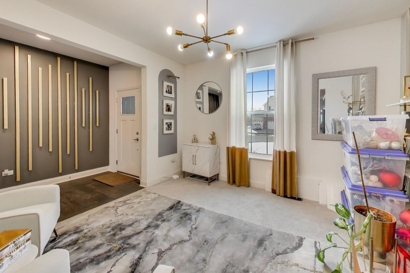 16155 S Lake View Road, Plainfield, IL 60586