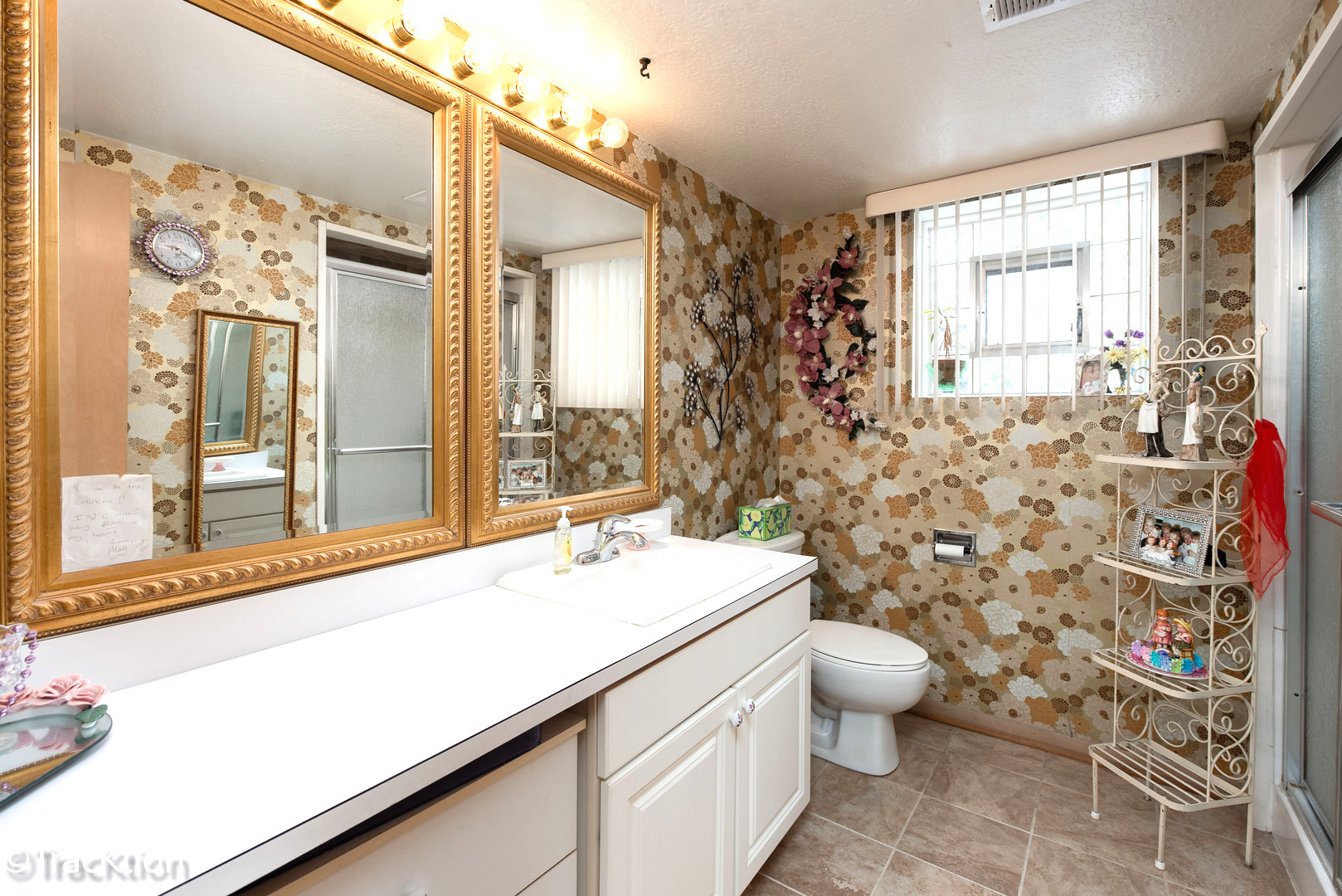 551 N PLAMONDON Drive, Addison, IL 60101