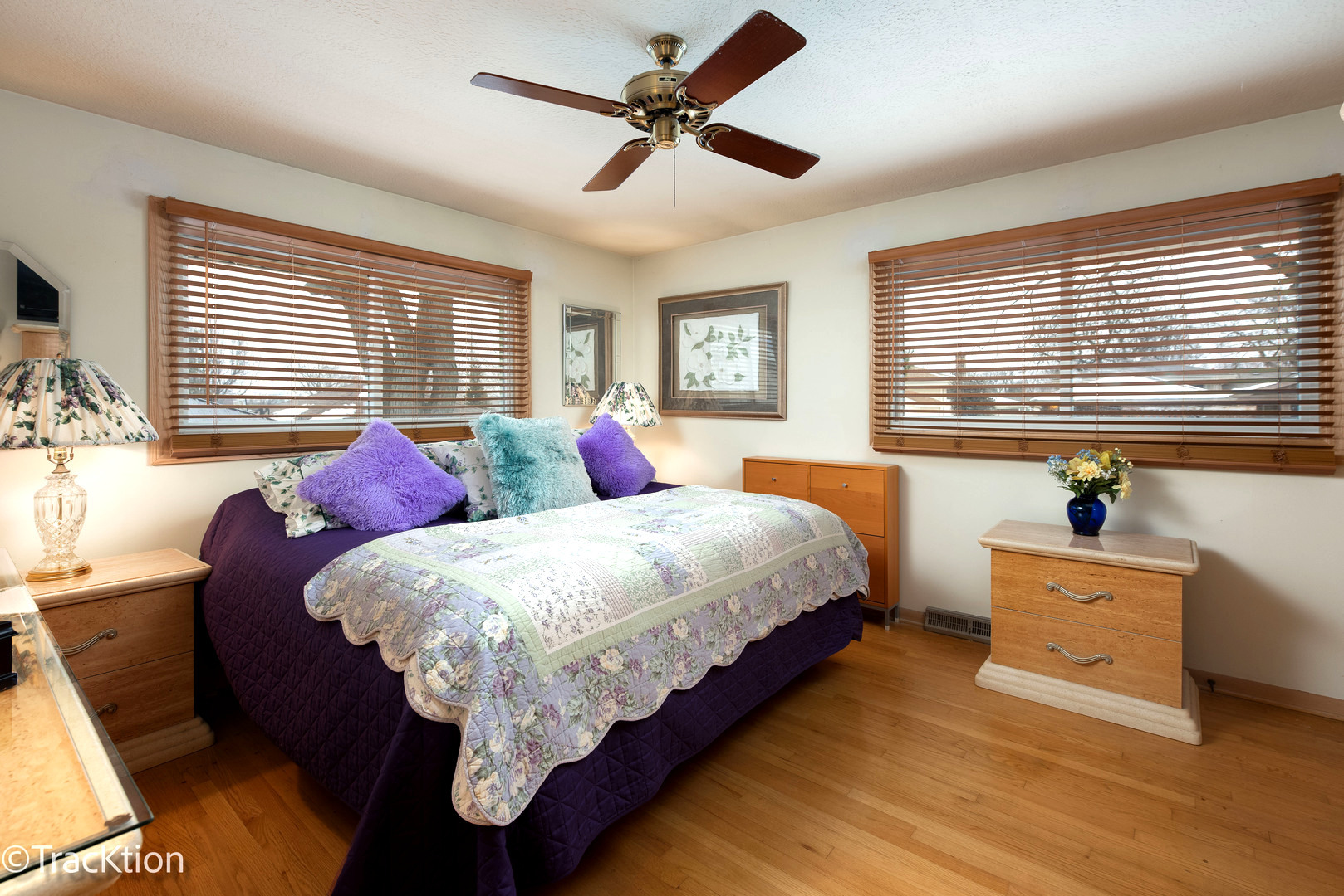 551 N PLAMONDON Drive, Addison, IL 60101