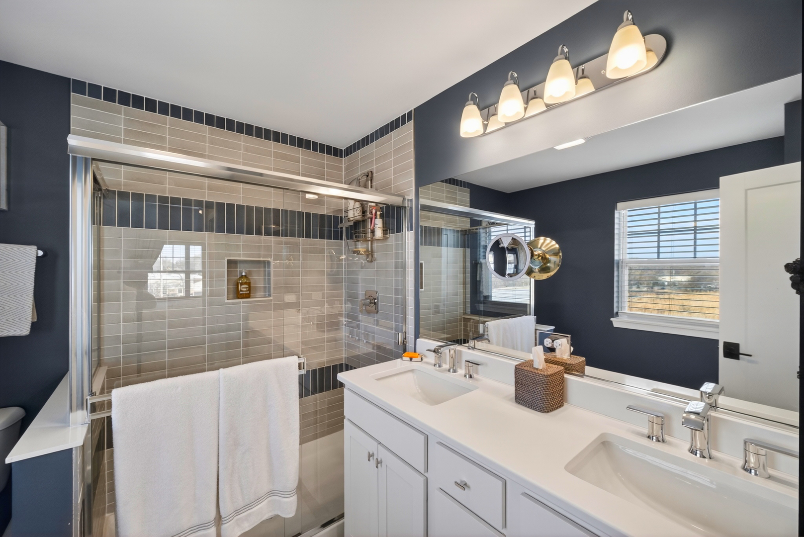 30W130 Wheeler Circle, Warrenville, IL 60563