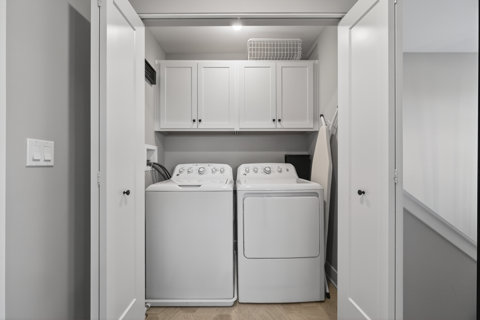 30W130 Wheeler Circle, Warrenville, IL 60563