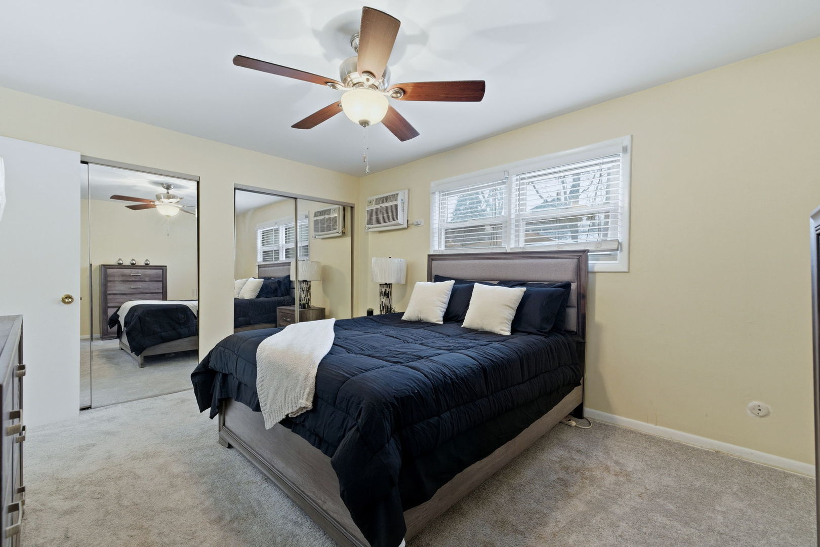 222 Washington Boulevard #105, Oak Park, IL 60302