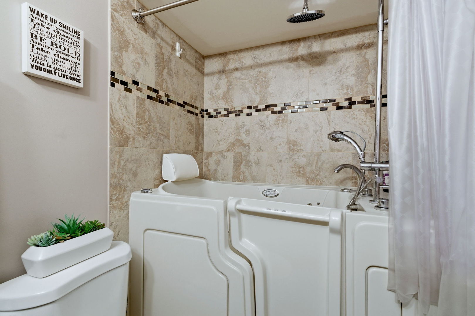 222 Washington Boulevard #105, Oak Park, IL 60302