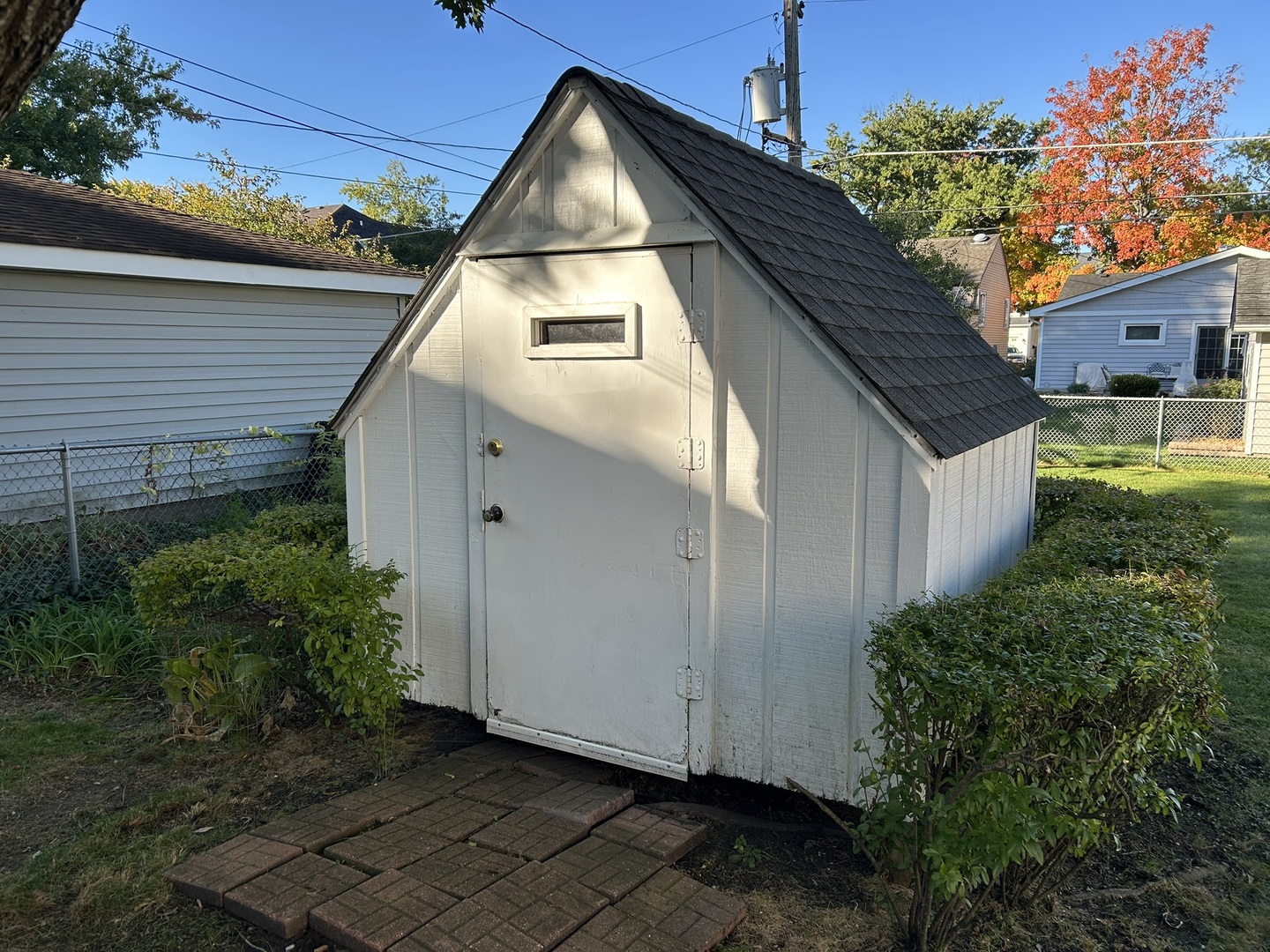 956 S Hillside Avenue, Elmhurst, IL 60126