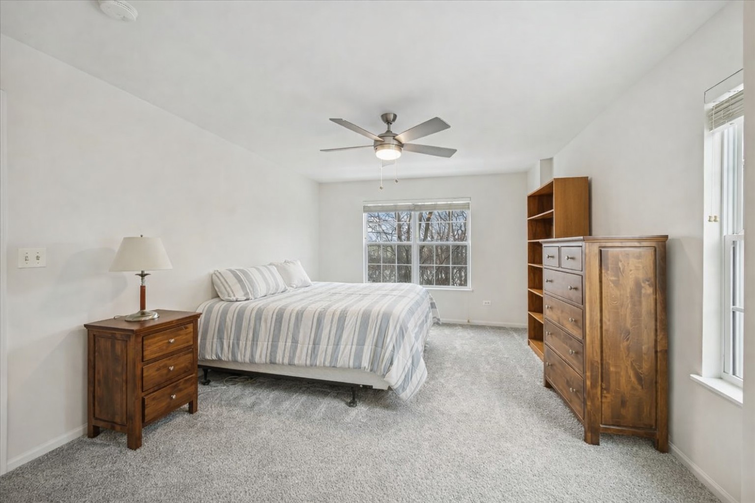 1424 S FAIRFIELD Avenue #1424, Lombard, IL 60148