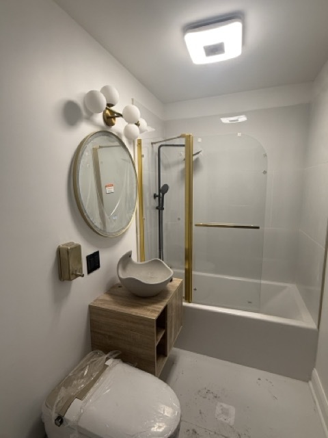 7326 S Woodlawn Avenue, Chicago, IL 60619