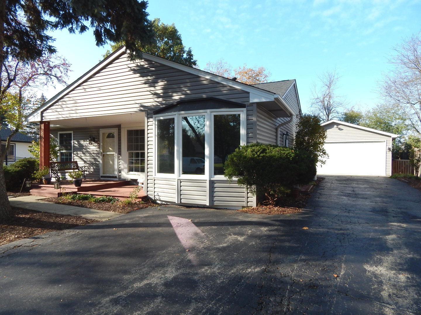 1985 Navarone Drive, Naperville, IL 60565