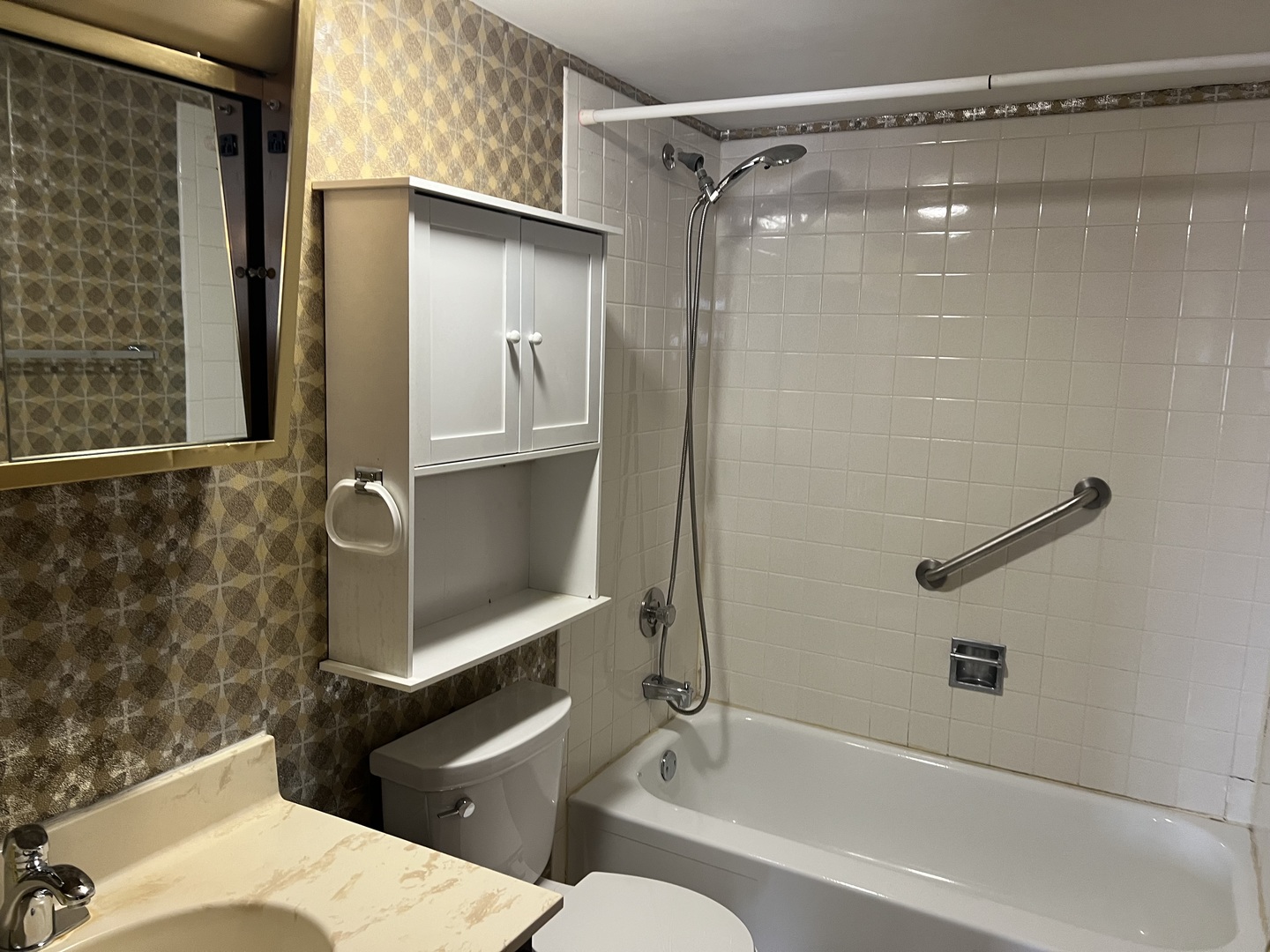 2254 N Baldwin Way #7B, Palatine, IL 60074