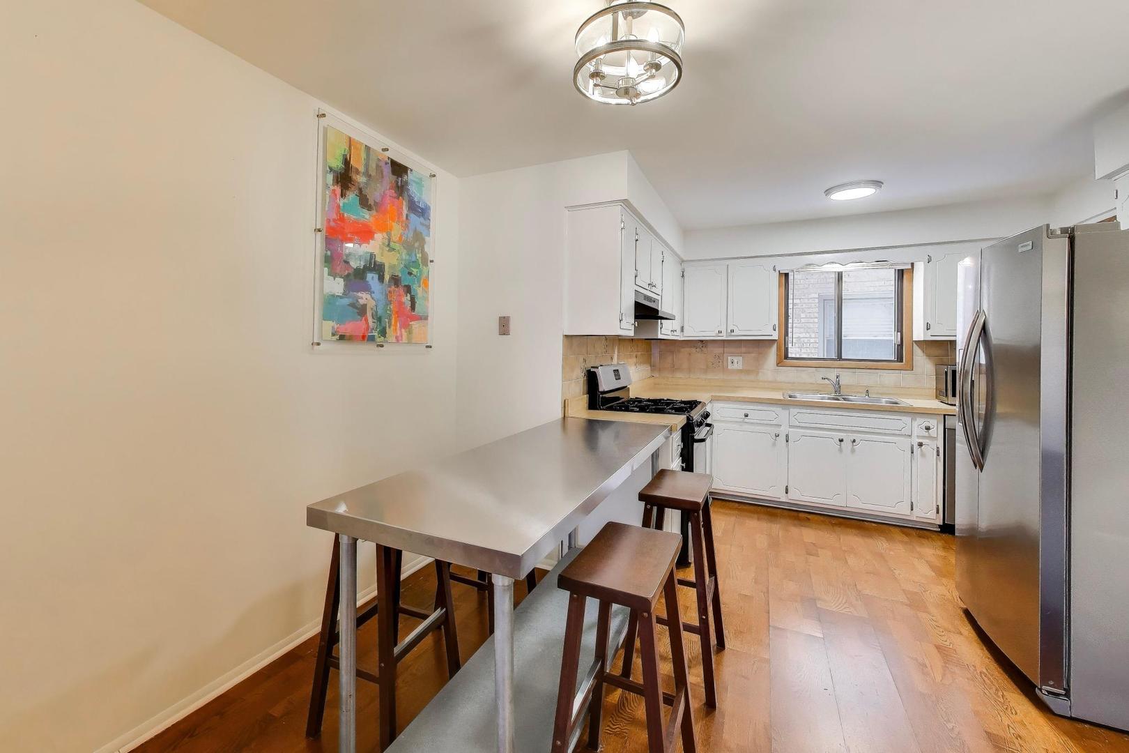 6839 N Northwest Highway #1A, Chicago, IL 60631