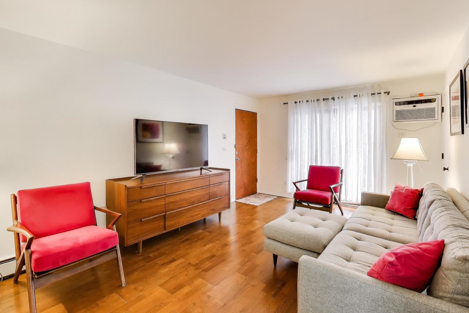 6839 N Northwest Highway #1A, Chicago, IL 60631