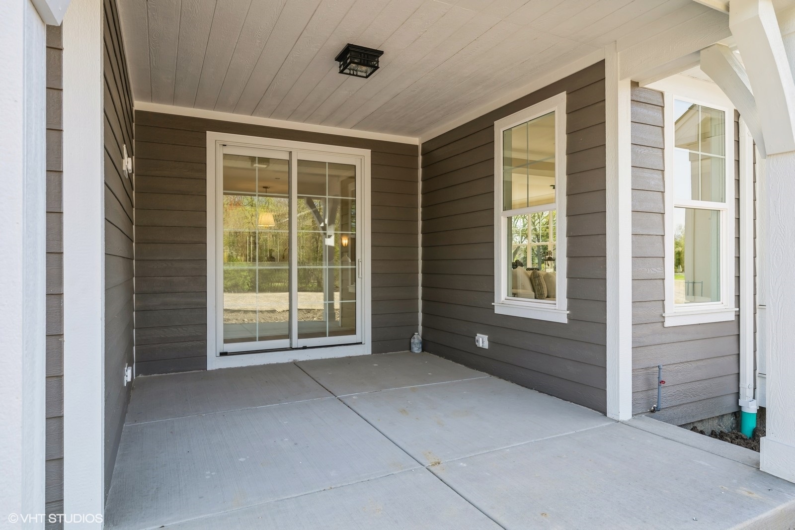 Willowbrook, IL 60527