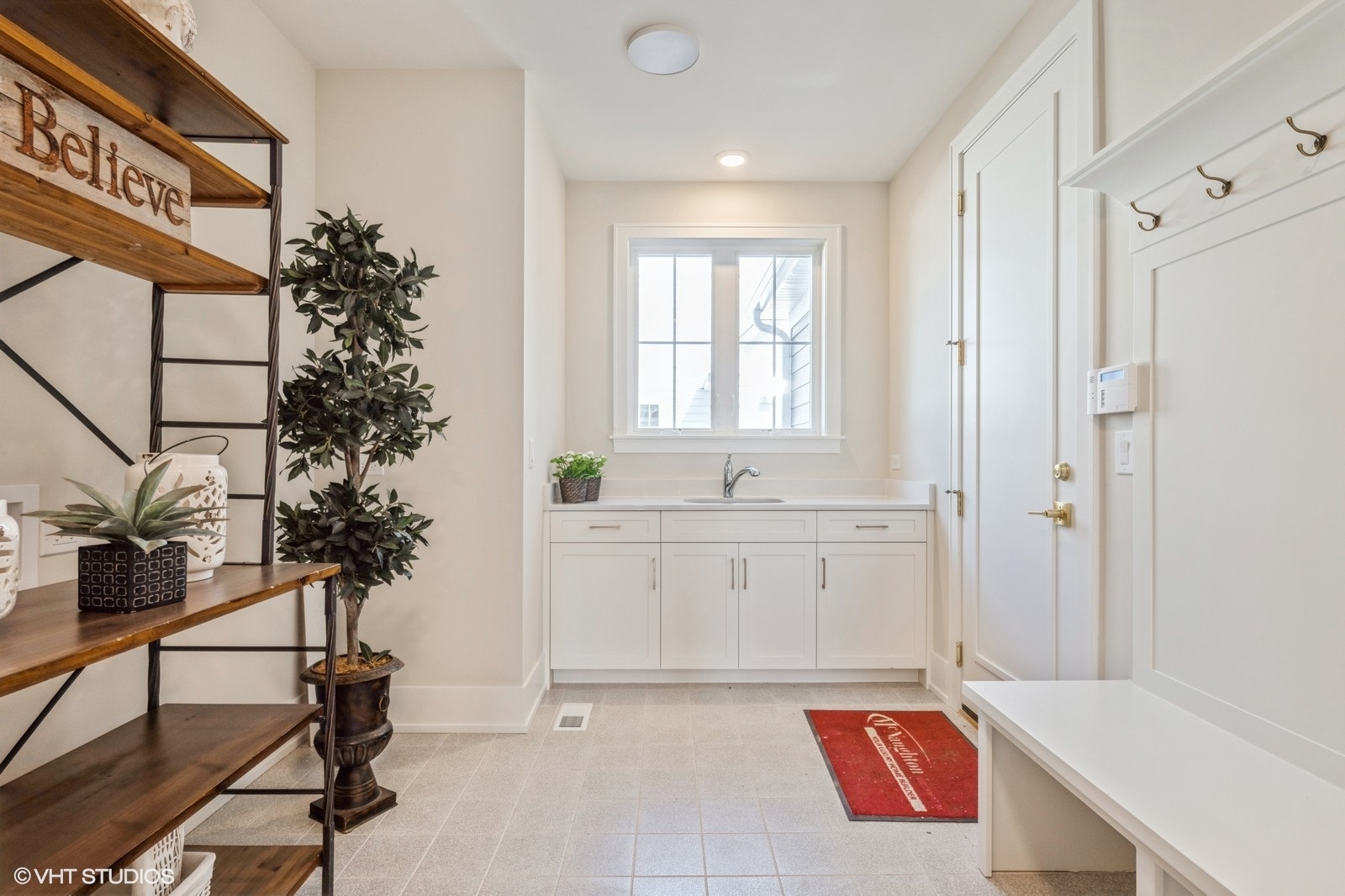 Willowbrook, IL 60527