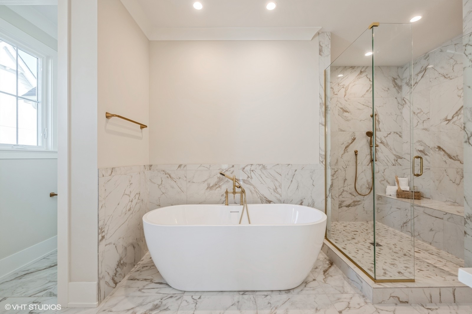 Willowbrook, IL 60527