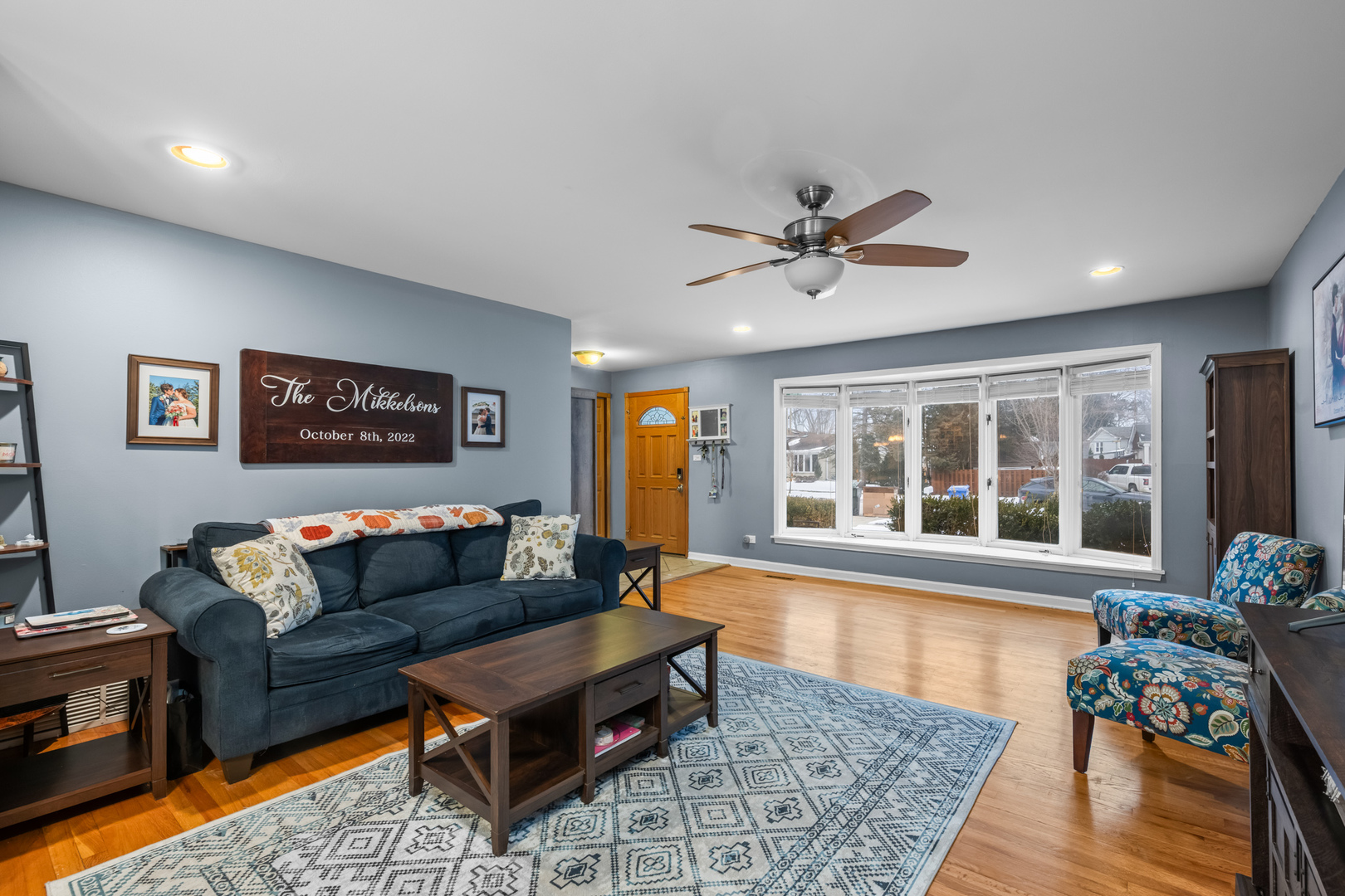 1414 N Indigo Drive, Mount Prospect, IL 60056