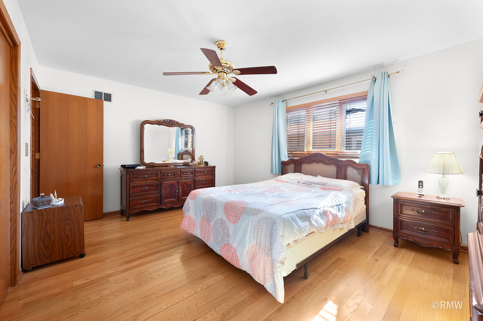 1113 N Itasca Road, Addison, IL 60101