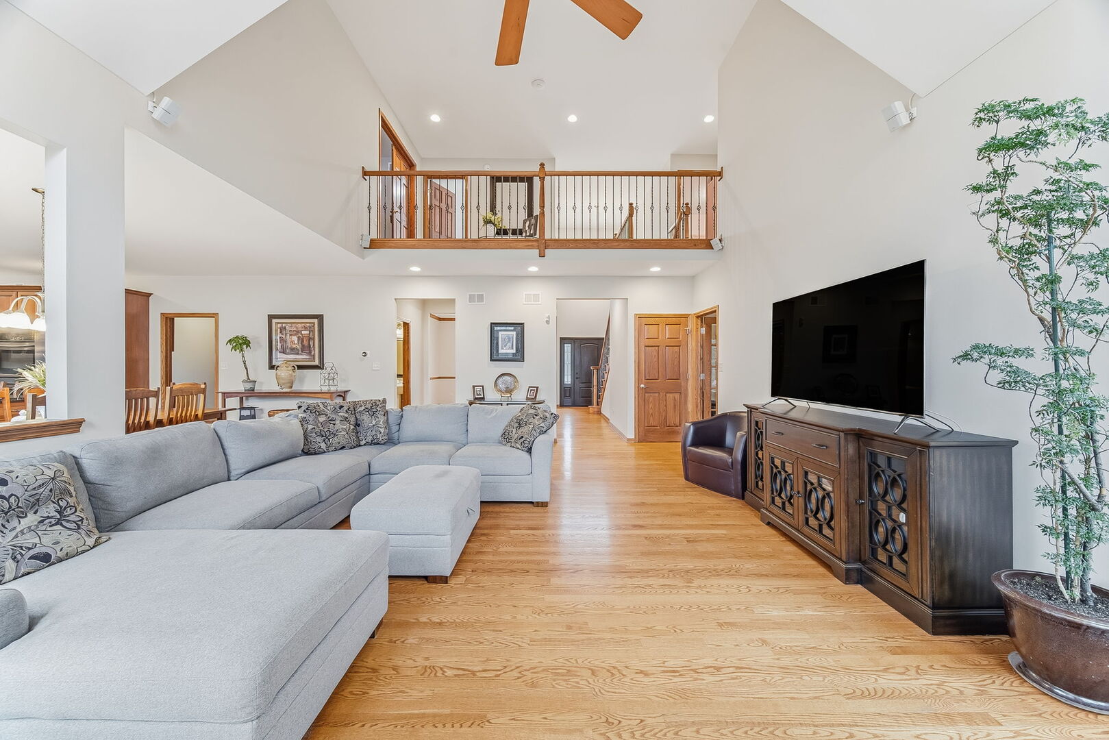 16039 S RIDGEWOOD Drive, Homer Glen, IL 60491