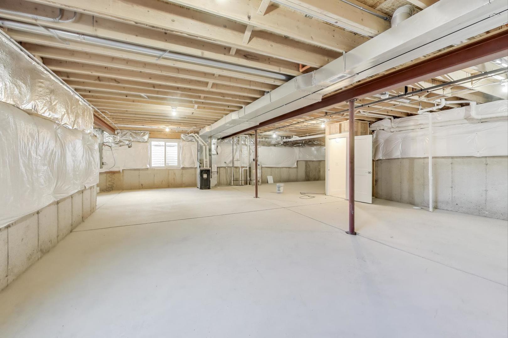 898 N Quentin Road, Palatine, IL 60067