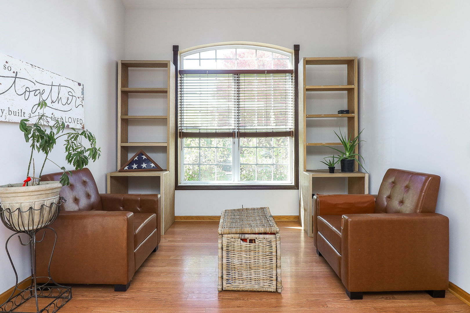 406 S Palmer Drive, Bolingbrook, IL 60490