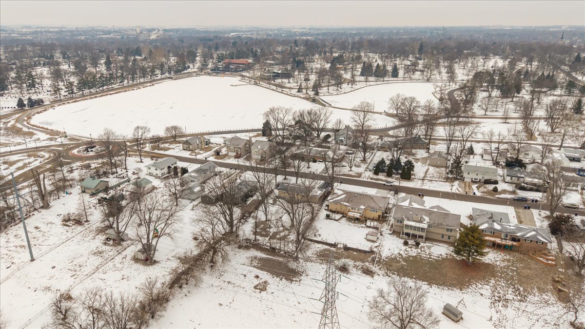 202 Tanner Street, Bloomington, IL 61701