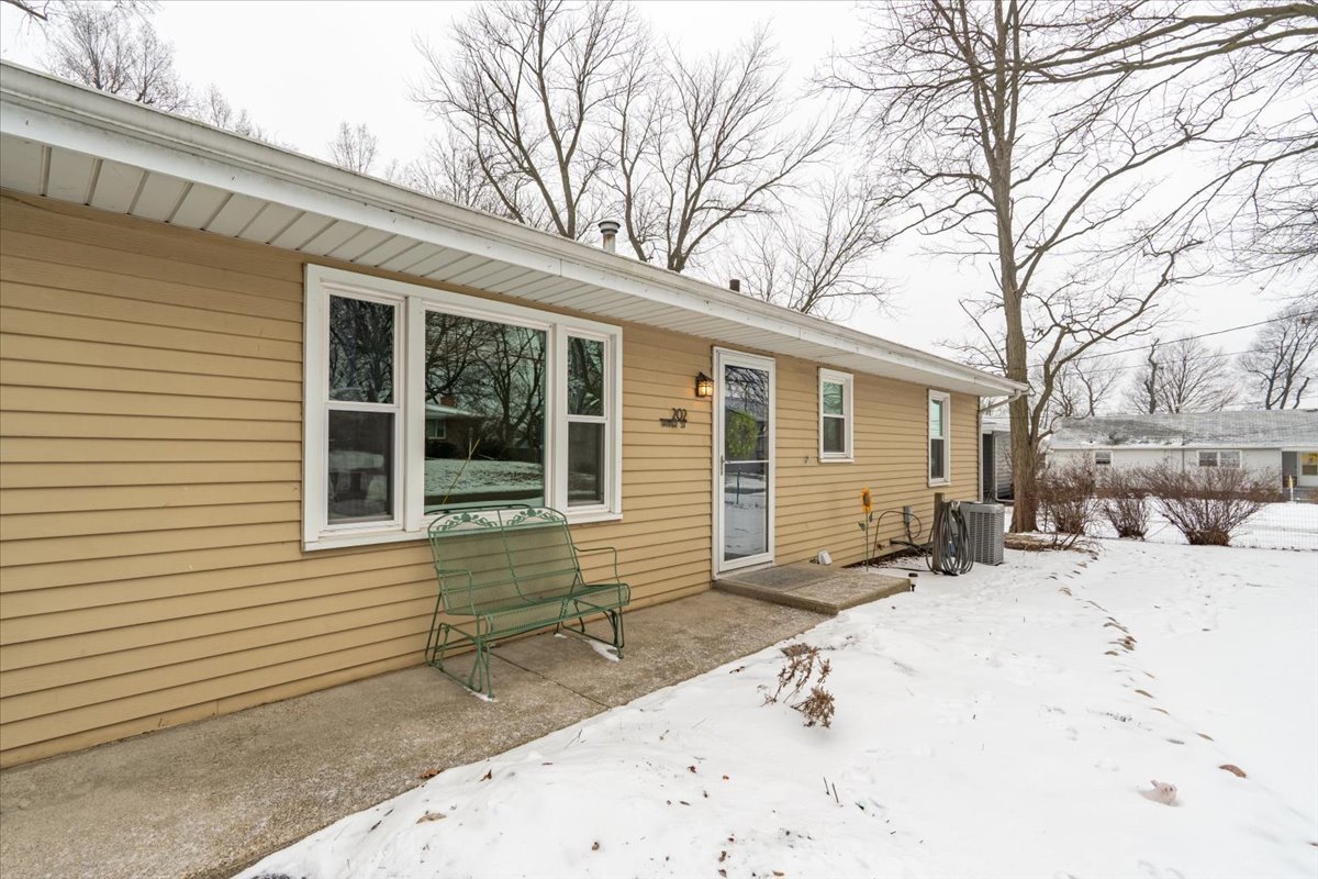 202 Tanner Street, Bloomington, IL 61701