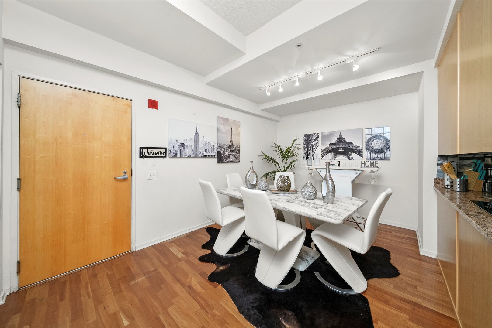 9725 Woods Drive #309, Skokie, IL 60077