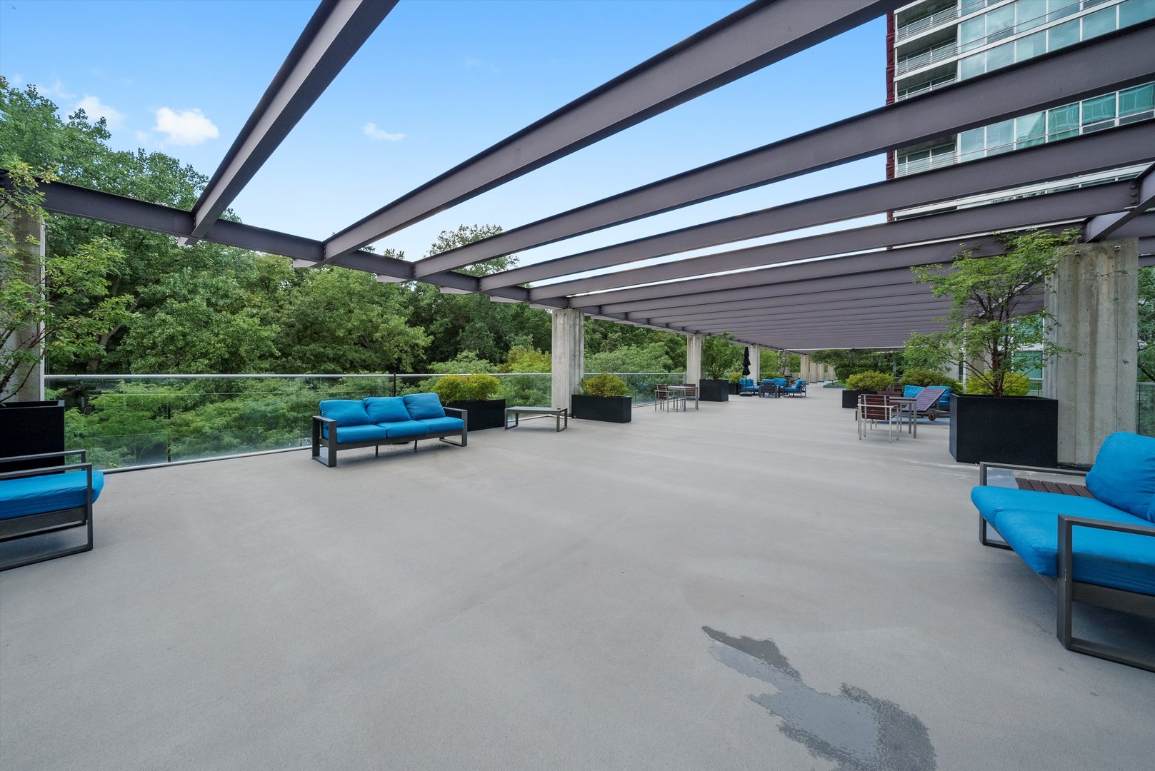 9725 Woods Drive #309, Skokie, IL 60077