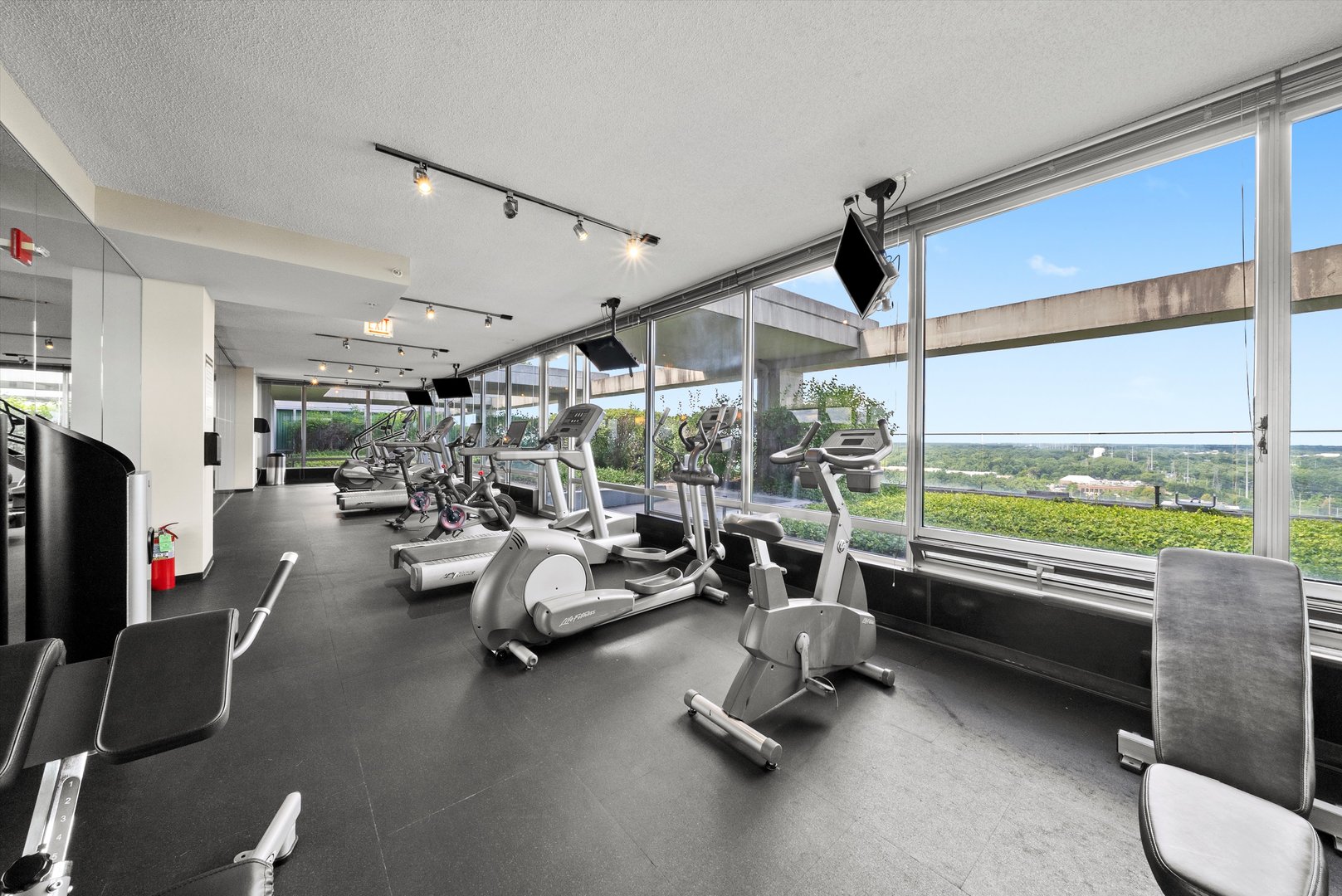 9725 Woods Drive #309, Skokie, IL 60077