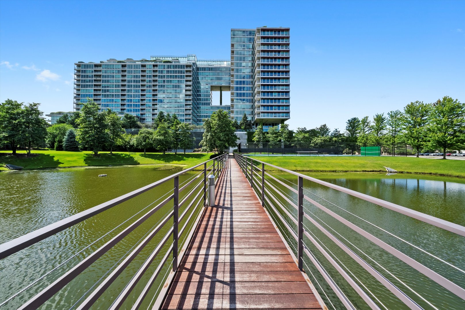 9725 Woods Drive #309, Skokie, IL 60077