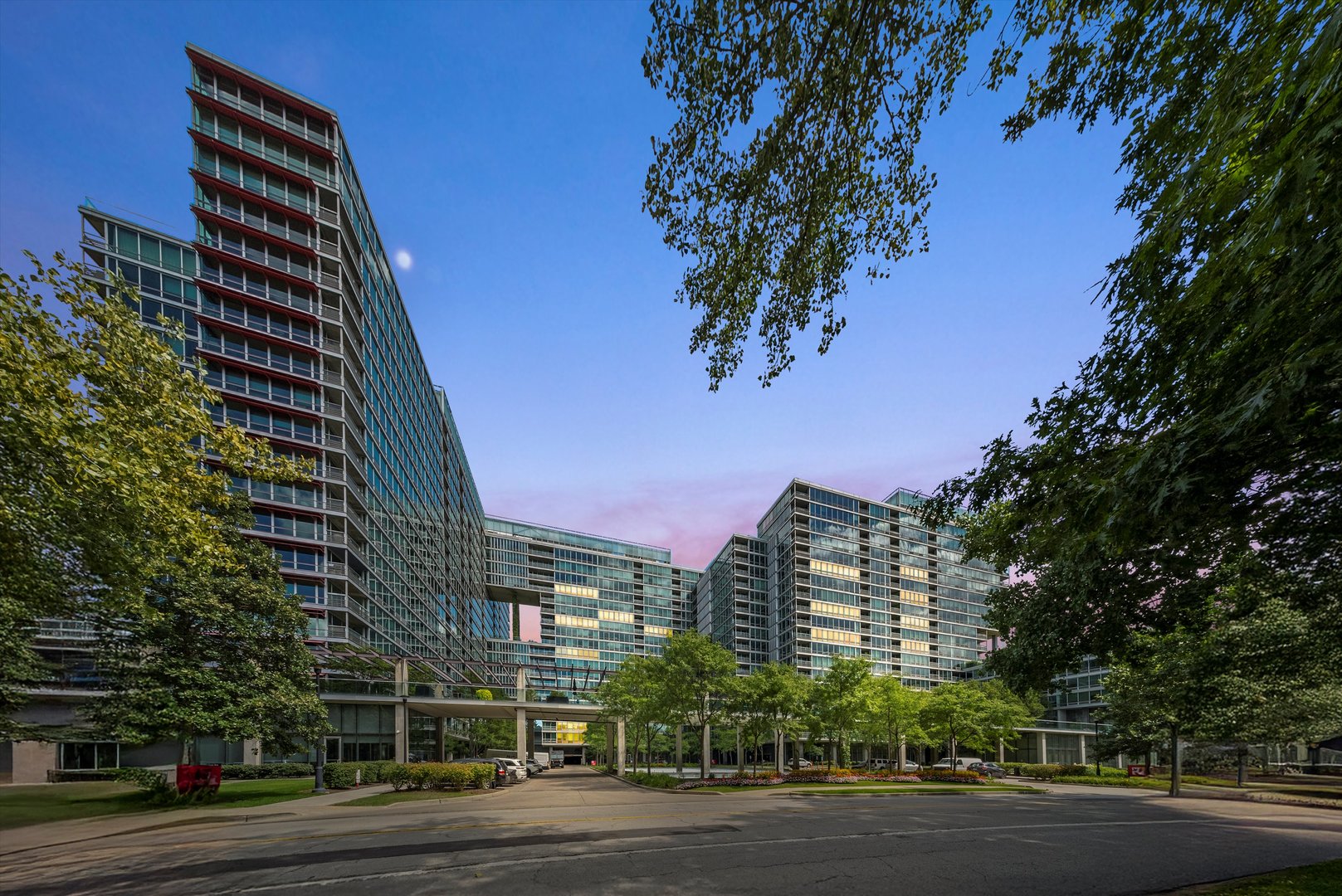 9725 Woods Drive #309, Skokie, IL 60077