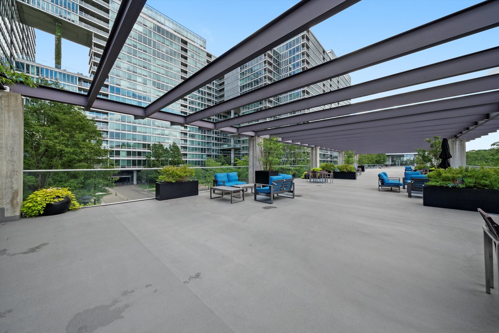 9725 Woods Drive #309, Skokie, IL 60077