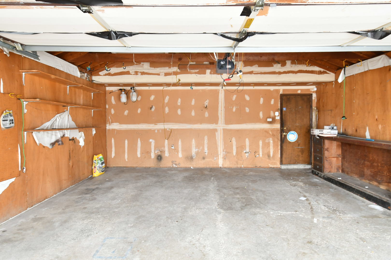 17032 Cregier Avenue, South Holland, IL 60473