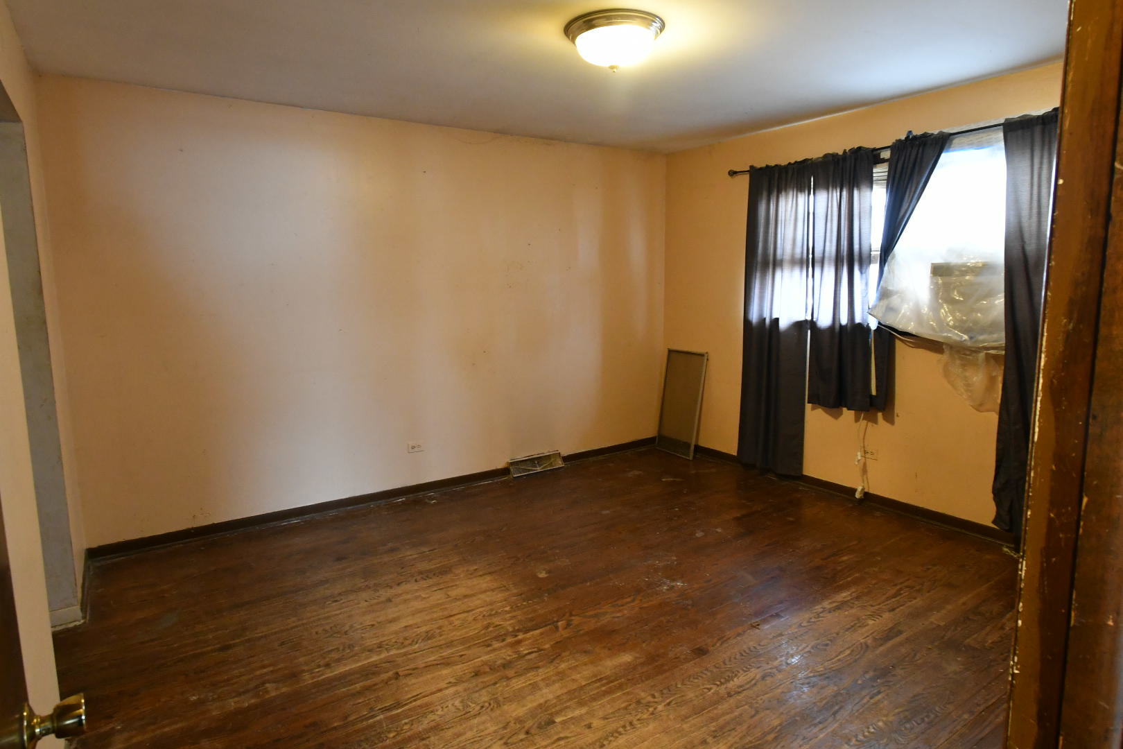 17032 Cregier Avenue, South Holland, IL 60473