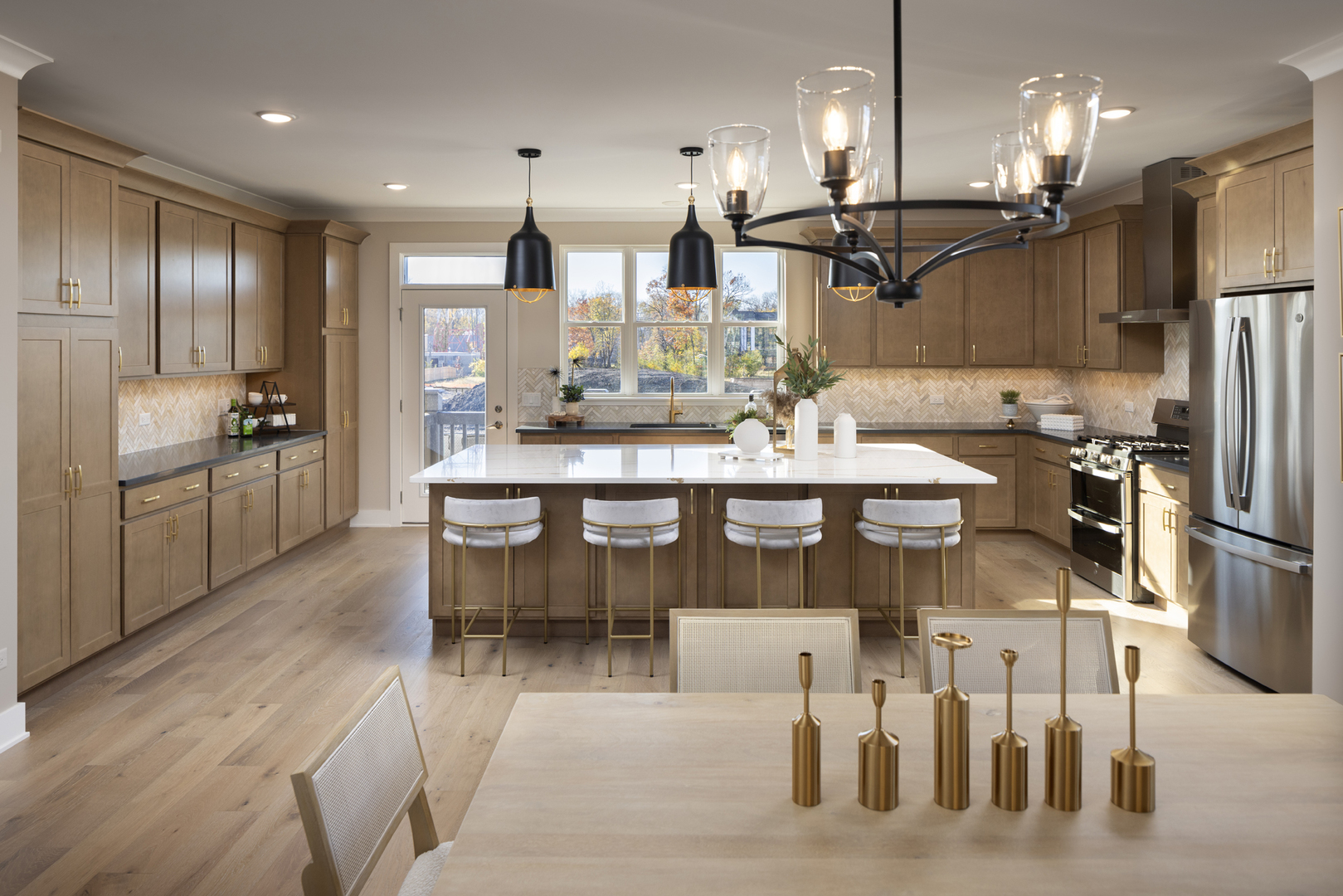 2767 Stone Circle, Geneva, IL 60134